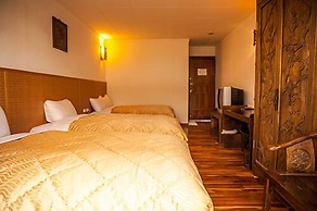 Chun Jing Hillview Villa