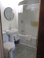 Sauble River Marina & Lodge Resort