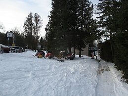 Sauble River Marina & Lodge Resort