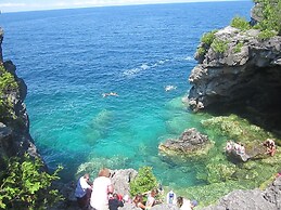 Sauble River Marina & Lodge Resort