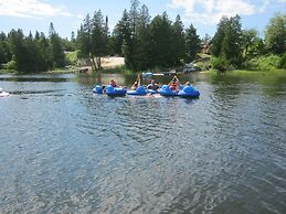 Sauble River Marina & Lodge Resort