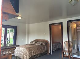 Sauble River Marina & Lodge Resort