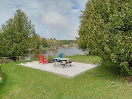 Sauble River Marina & Lodge Resort