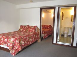 Sauble River Marina & Lodge Resort