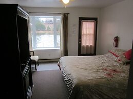 Sauble River Marina & Lodge Resort