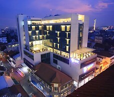 Pasar Baru Square Hotel Bandung Powered by Archipelago