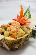 Royal Lee Resort & Spa