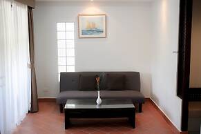 Royal Lee Resort & Spa