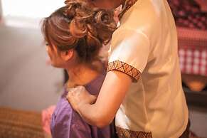 Royal Lee Resort & Spa