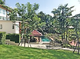 Royal Lee Resort & Spa