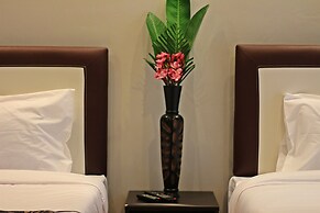 Royal Lee Resort & Spa