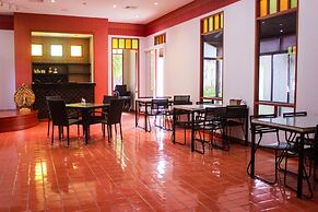 Royal Lee Resort & Spa