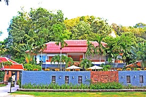 Royal Lee Resort & Spa