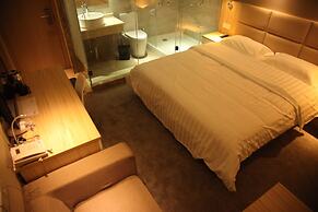 Fish Inn East Nanjing Road