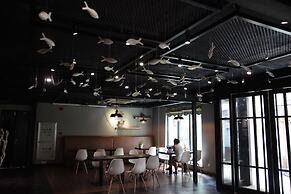 Fish Inn East Nanjing Road