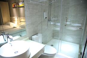 Fish Inn East Nanjing Road