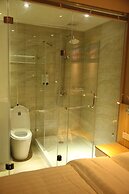 Fish Inn East Nanjing Road