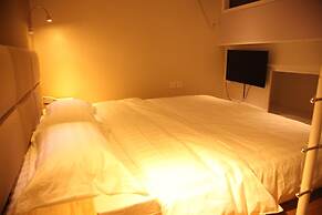 Fish Inn East Nanjing Road