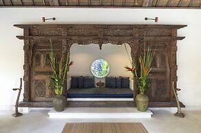 Tirta Naga Villa