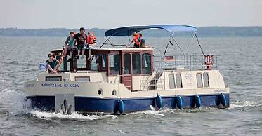 Kuhnle-Tours Hafendorf Müritz