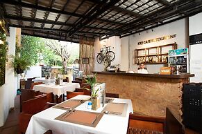 Indra Porak Residence Hotel