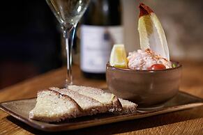 The Pilsley Inn