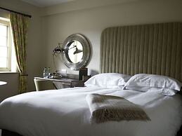 The Pilsley Inn