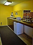 Centre Suites Inns Motel