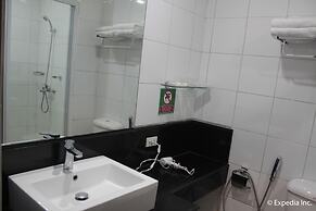 Rivermount Hotel and Resort