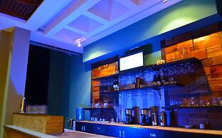 Rivermount Hotel and Resort