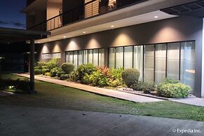 Rivermount Hotel and Resort