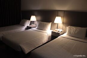 Rivermount Hotel and Resort