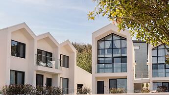 Albescent Pool Villa