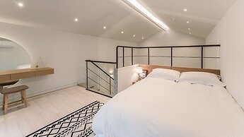 Albescent Pool Villa