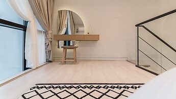 Albescent Pool Villa