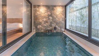 Albescent Pool Villa
