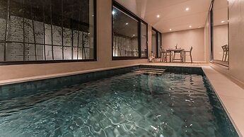 Albescent Pool Villa