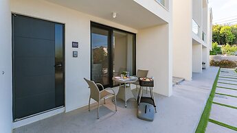 Albescent Pool Villa
