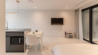 Albescent Pool Villa