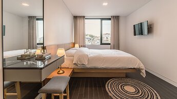 Albescent Pool Villa