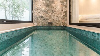 Albescent Pool Villa