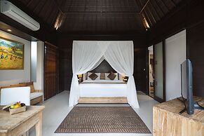 d’Nusa Beach Club and Resort