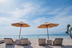 d’Nusa Beach Club and Resort