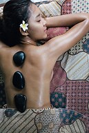 d’Nusa Beach Club and Resort