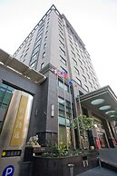 Queena Plaza Hotel Tainan
