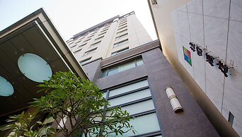 Queena Plaza Hotel Tainan