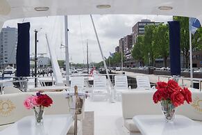 Christina Onassis Yachthotel