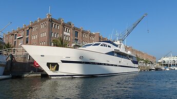 Christina Onassis Yachthotel