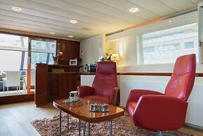 Christina Onassis Yachthotel