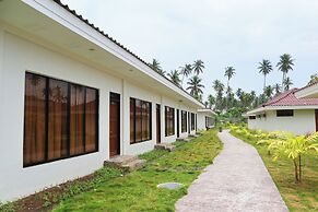 Dolores Tropicana Resort